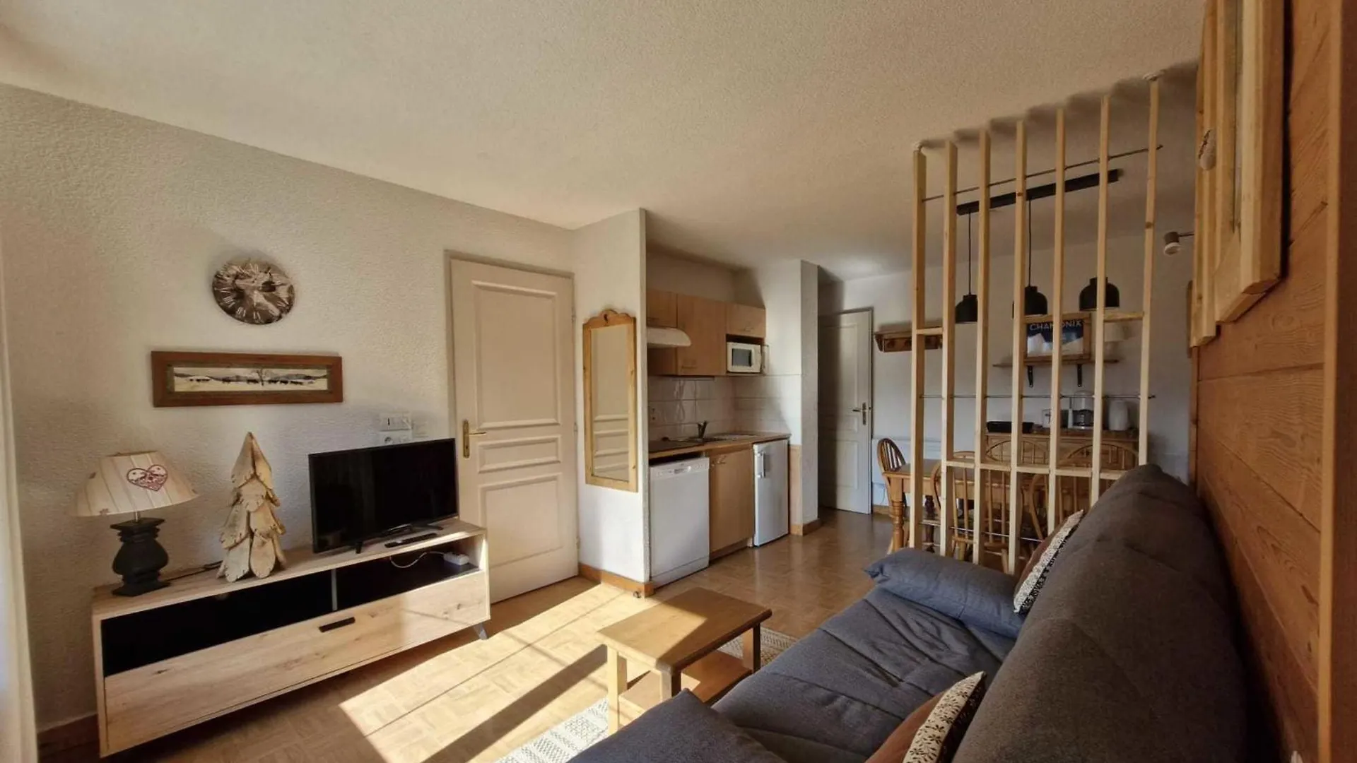 Cosy Apartment With Balcony And Mountain View Flumet